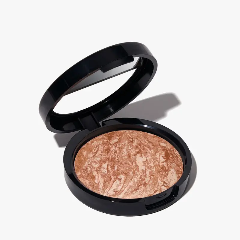 Baked Body Frosting – Face & Body Glow Enhancer With Light-Diffusing Pearls 1