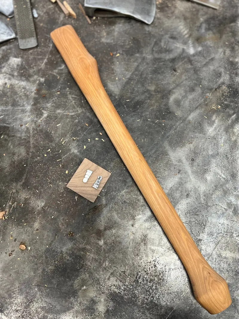 'Full Swing' Premium Hickory Axe Handle 1