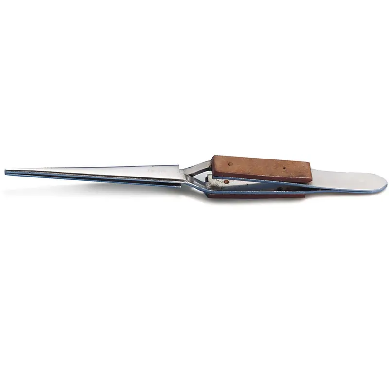 Self-Locking Titanium Tweezers With Fiber-Grip Tips 1