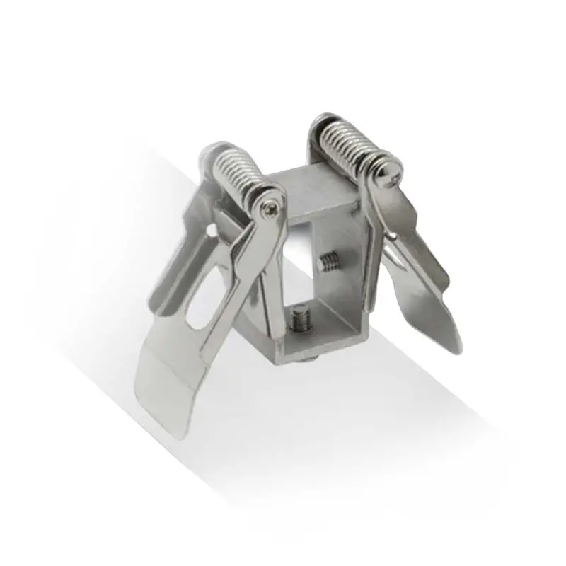 Spazio Three-Wire Recessed Track Mounting Clip 1