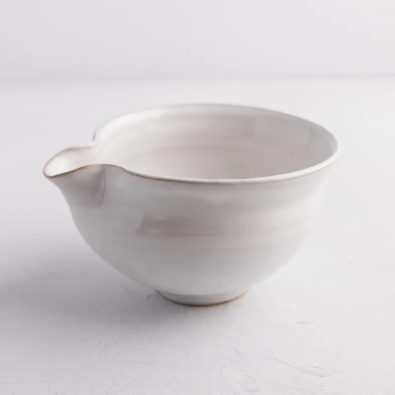 Yumiko Kuga Traditional Whisking Bowl – Glazed Ceramic 1